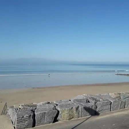 Agon-coutainville, Spacieuse A 250m De La Βίλα *